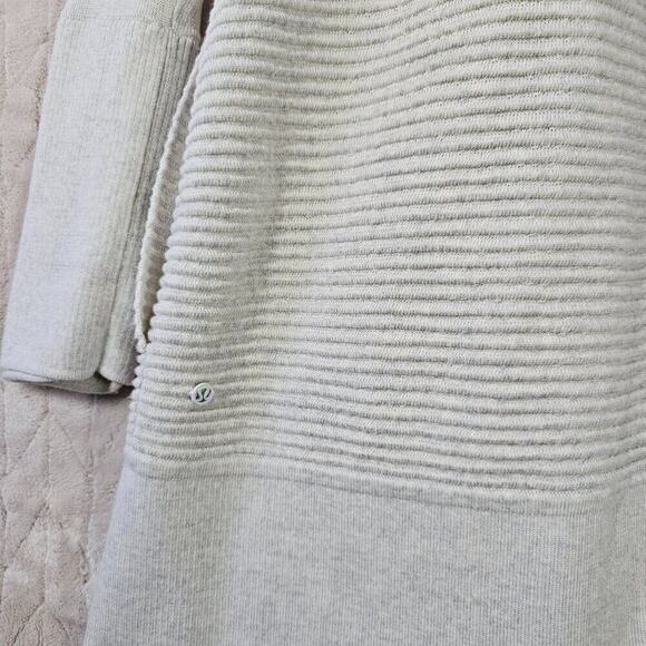 Lululemon Cardigan 6 Sit In Lotus Wrap II Merino Wool Oat Split Back Open Front - Picture 5 of 6